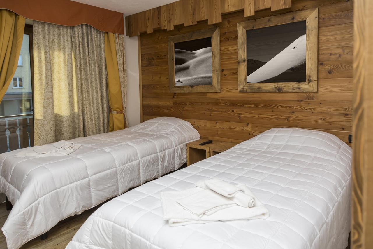 Hotel Clotes Sauze D'Oulx Ngoại thất bức ảnh