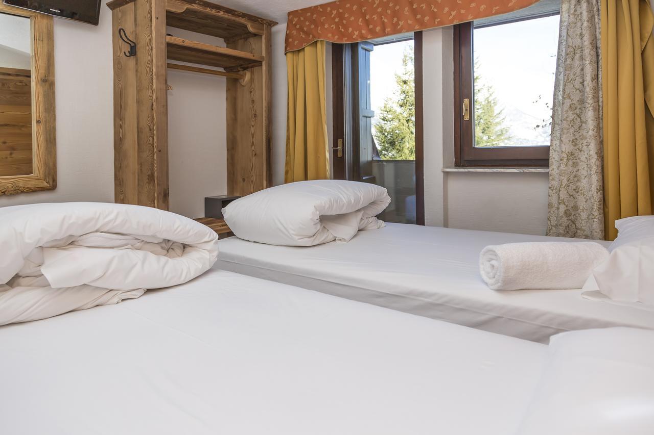 Hotel Clotes Sauze D'Oulx Ngoại thất bức ảnh